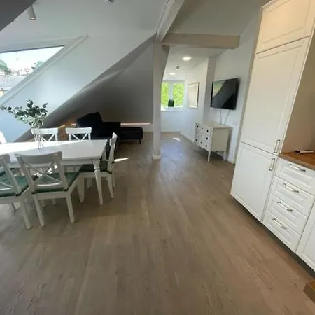 Luxury Easy Апартаменты *