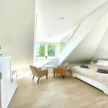 Luxury Easy *